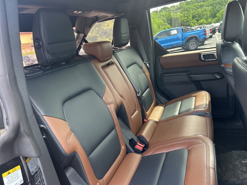 Used 2024 Ford Bronco Outer Banks AWD/4WD image 35