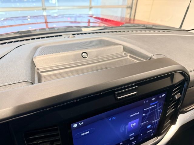 Used 2025 Ford F350 Lariat w/ Chrome Package image 38