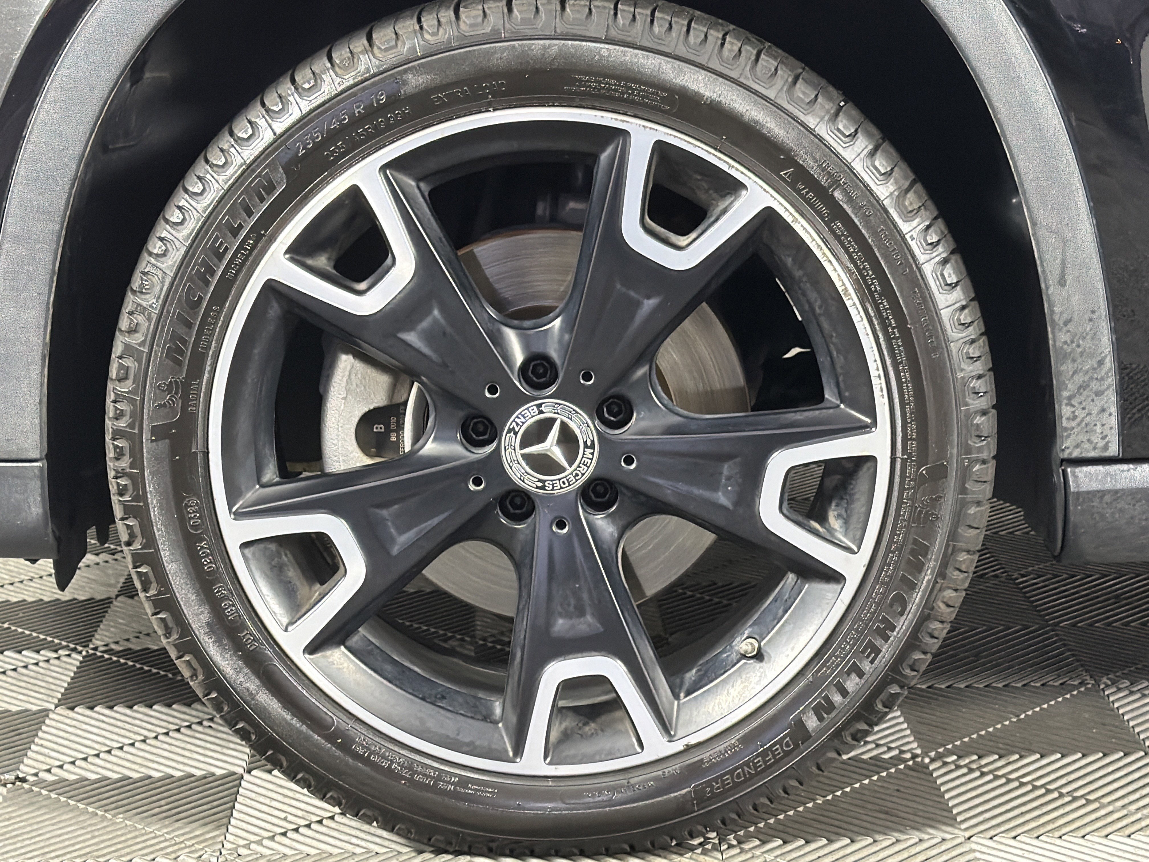 Used 2019 Mercedes-Benz GLA 250 4MATIC image 5