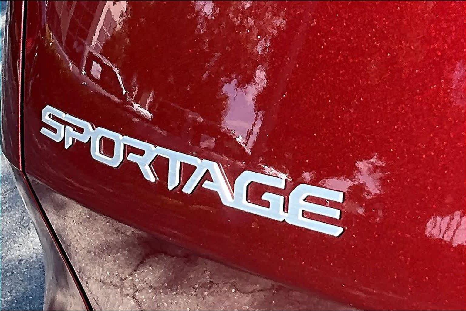 Used 2025 Kia Sportage SX FWD image 10