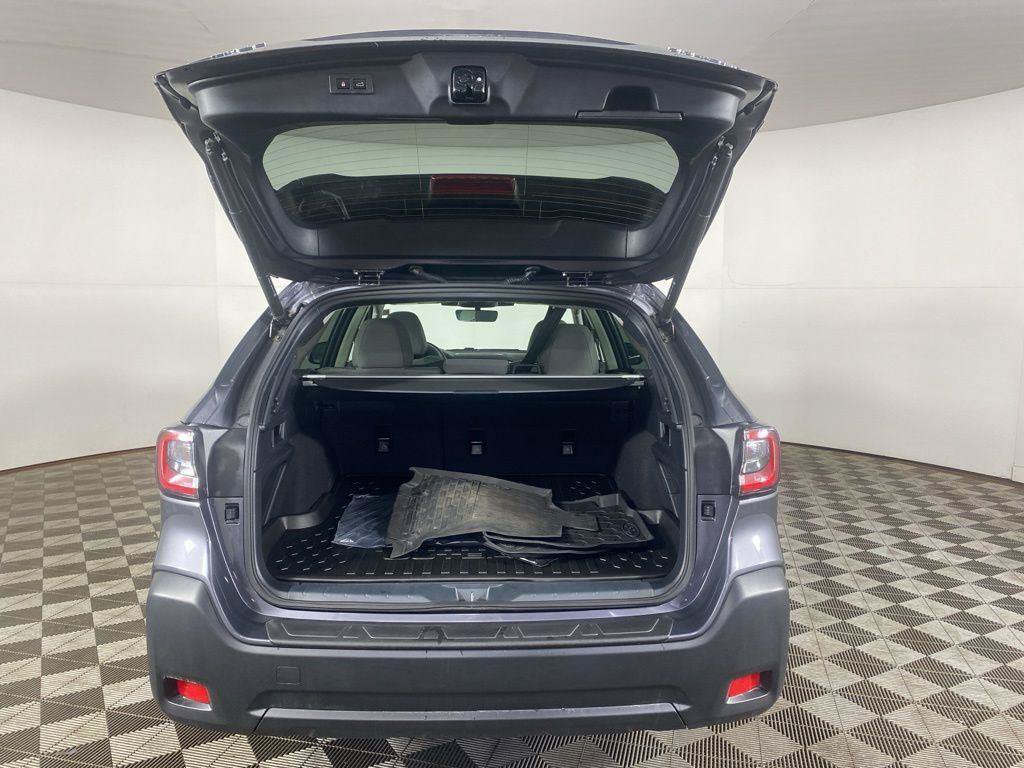 Certified 2025 Subaru Outback Premium AWD/4WD image 11