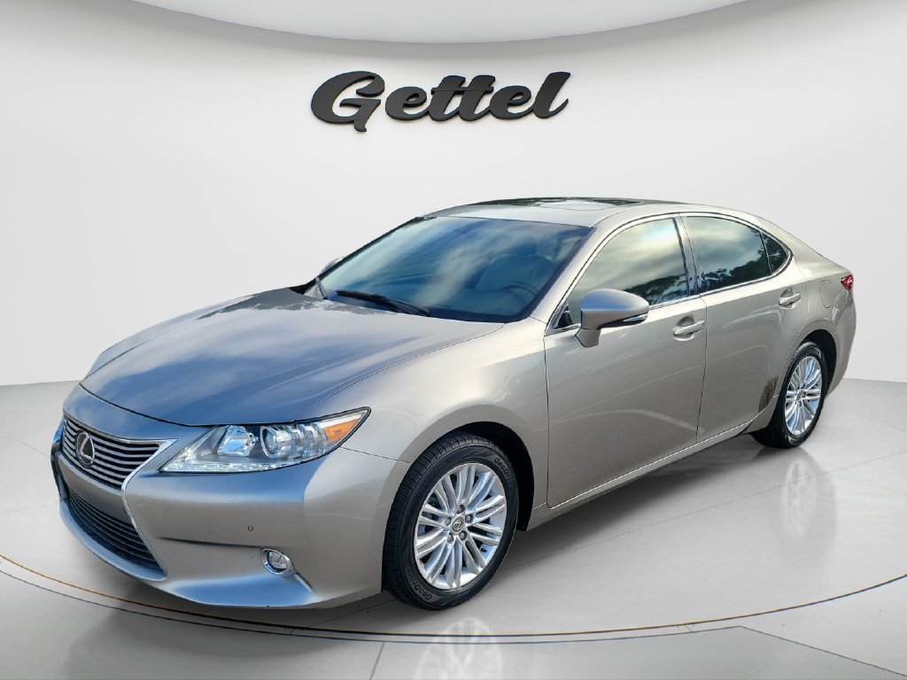 Used 2015 Lexus ES 350 w/ Luxury Package FWD image 1