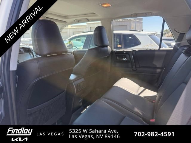 Used 2021 Toyota 4Runner TRD Off-Road Premium w/ Moonroof Package AWD/4WD image 4