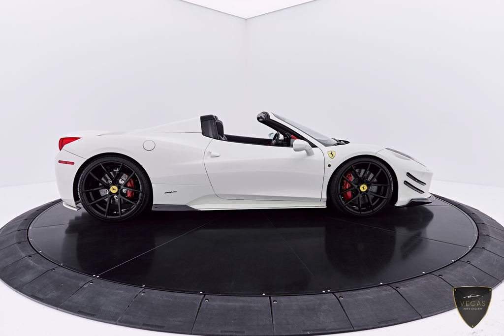 Used 2014 Ferrari 458 Spider RWD image 25