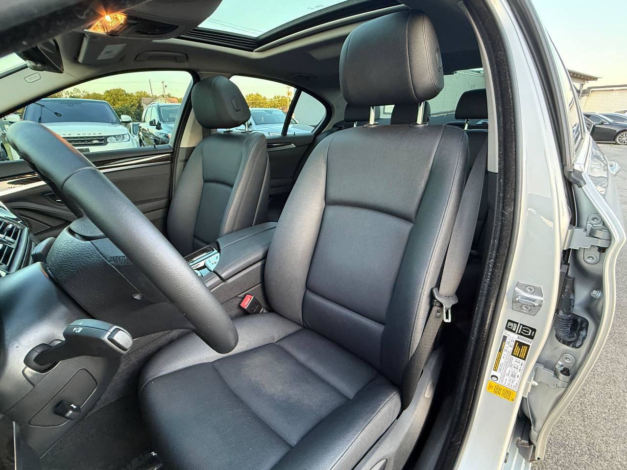Used 2014 BMW 528i Sedan RWD image 18