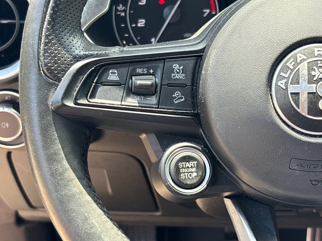 Used 2022 Alfa Romeo Stelvio Sprint RWD image 19