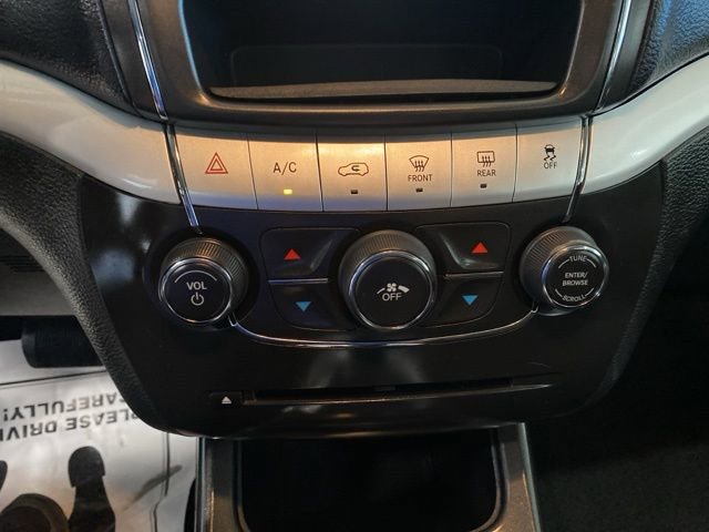 Used 2020 Dodge Journey SE w/ Blacktop Package image 19