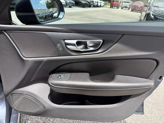 Used 2021 Volvo S60 T5 Momentum w/ Premium Package FWD image 15