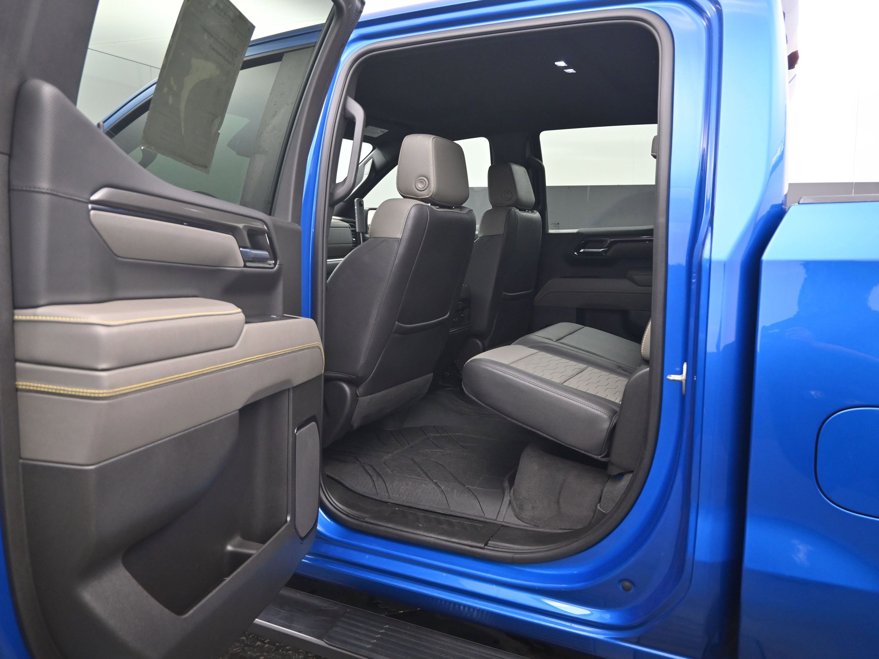 Used 2022 Chevrolet Silverado 1500 ZR2 image 13