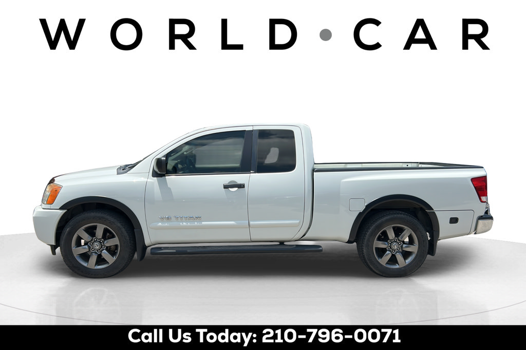Used 2015 Nissan Titan SV w/ SV Value Truck Package RWD image 6