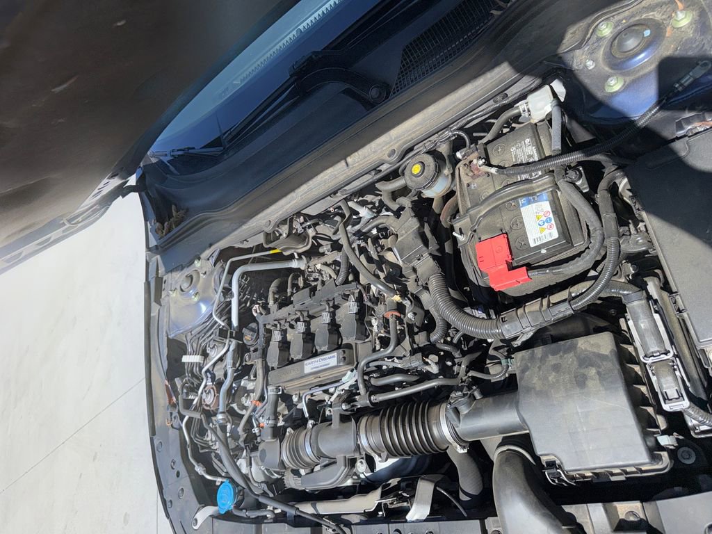 Used 2018 Honda Accord Touring image 34
