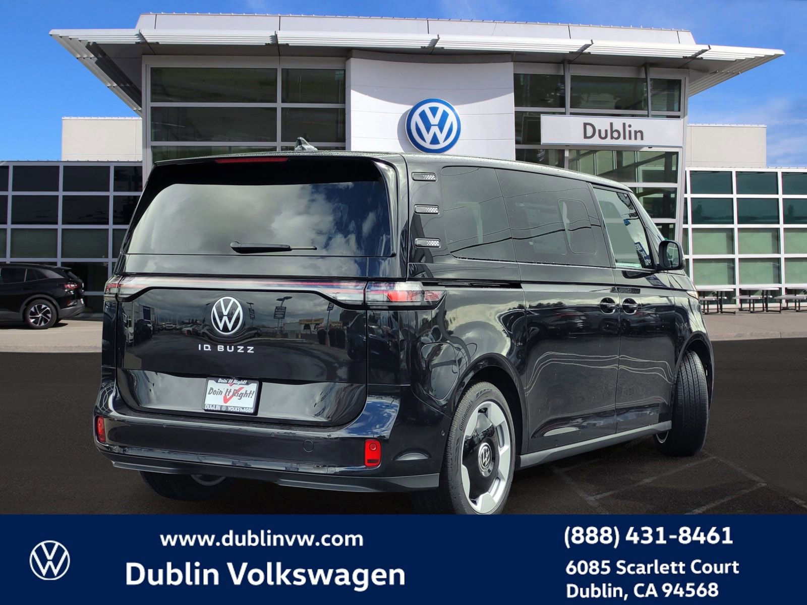New 2025 Volkswagen ID. Buzz Pro S RWD image 5