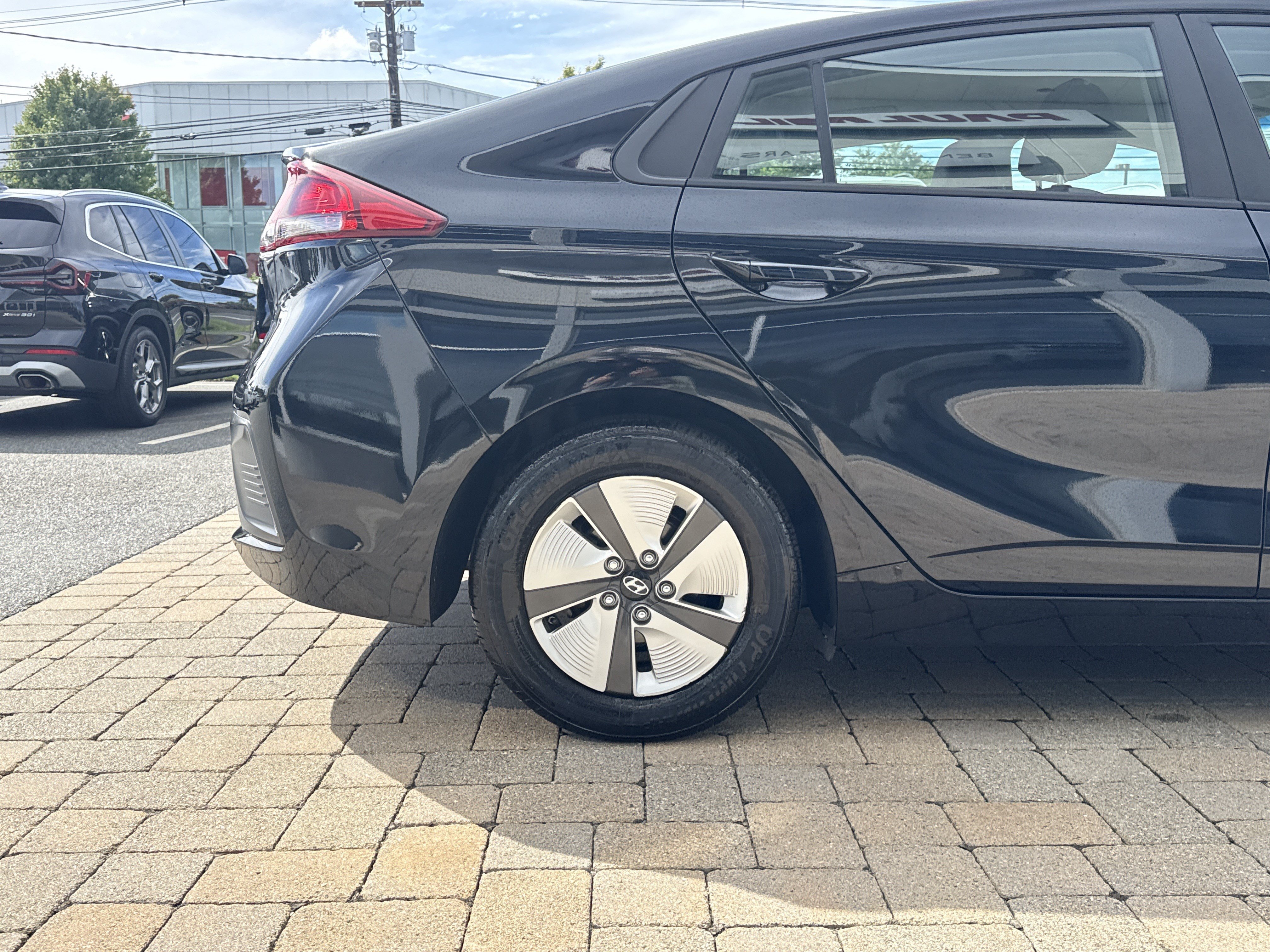 Used 2021 Hyundai Ioniq Blue FWD image 13