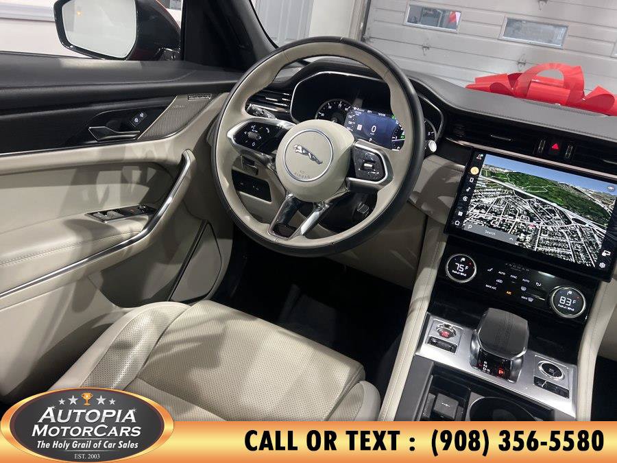 Used 2023 Jaguar F-PACE S AWD/4WD image 23