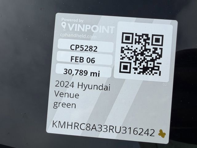 Used 2024 Hyundai Venue SEL image 40