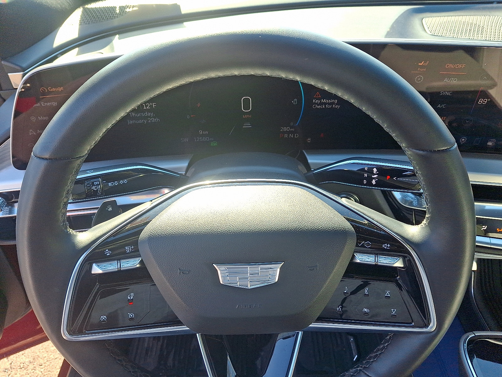 Used 2024 Cadillac Lyriq Luxury image 13