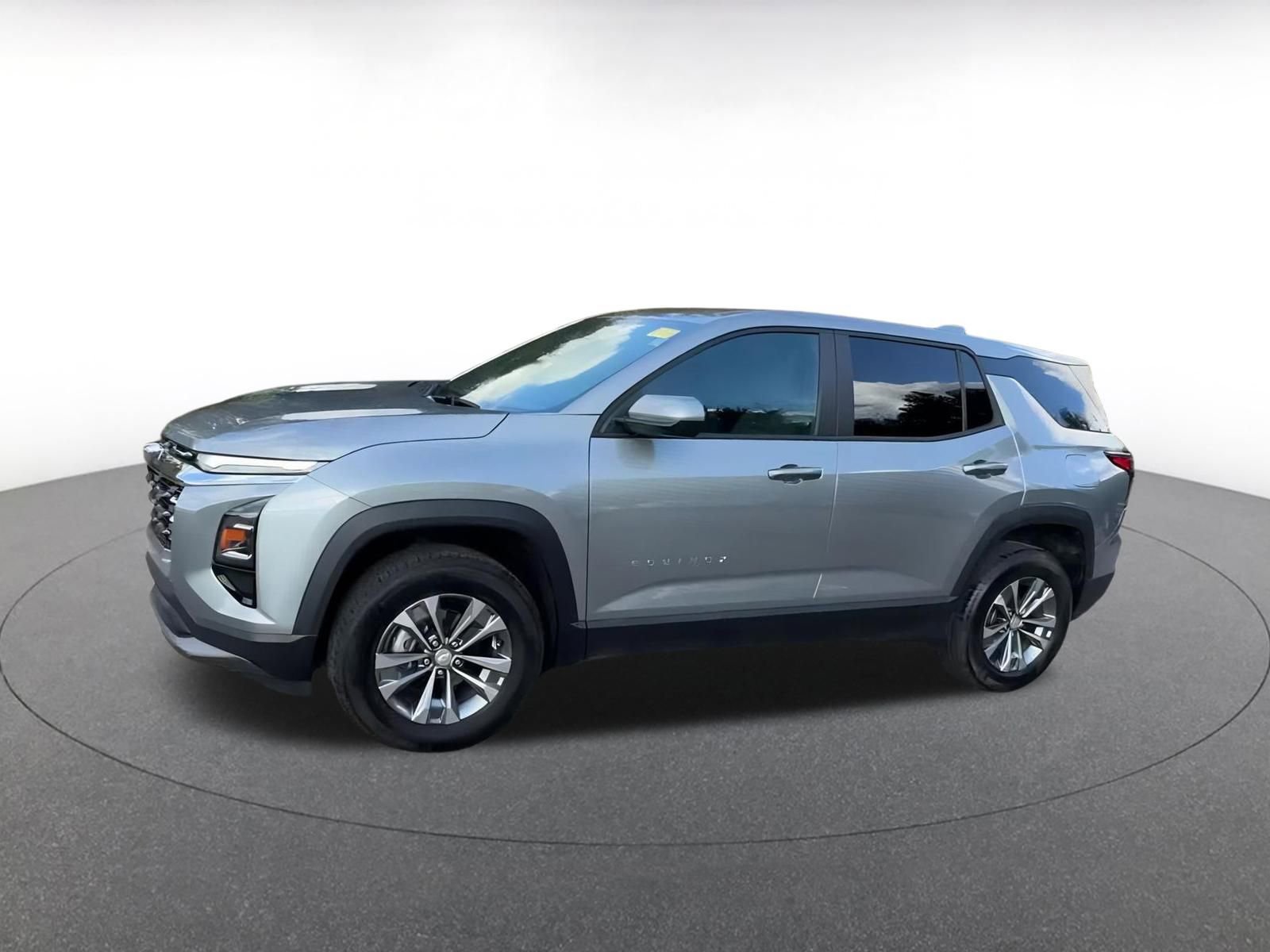 Used 2025 Chevrolet Equinox LT image 8