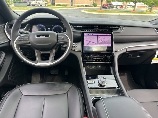 New 2025 Jeep Grand Cherokee L Limited image 29