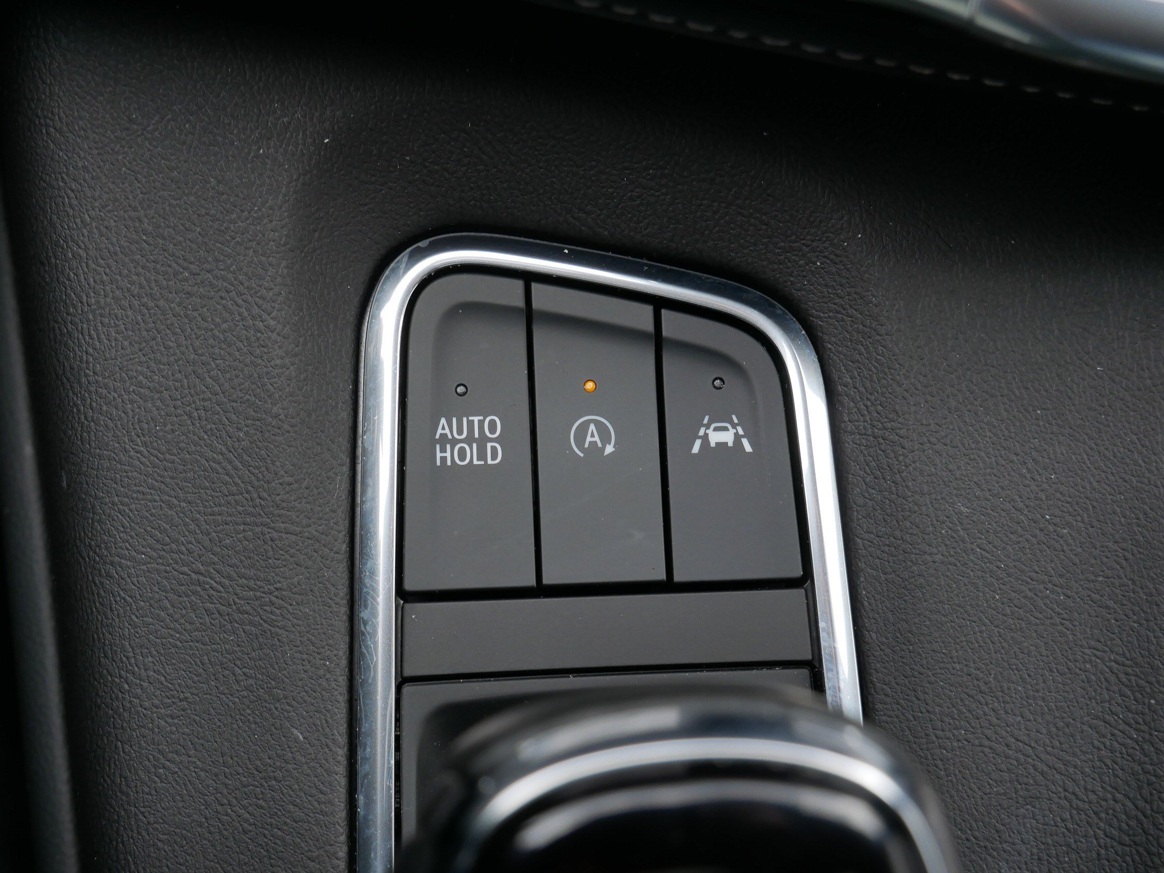 Certified 2023 Cadillac Escalade Premium Luxury w/ Performance Package AWD/4WD image 31