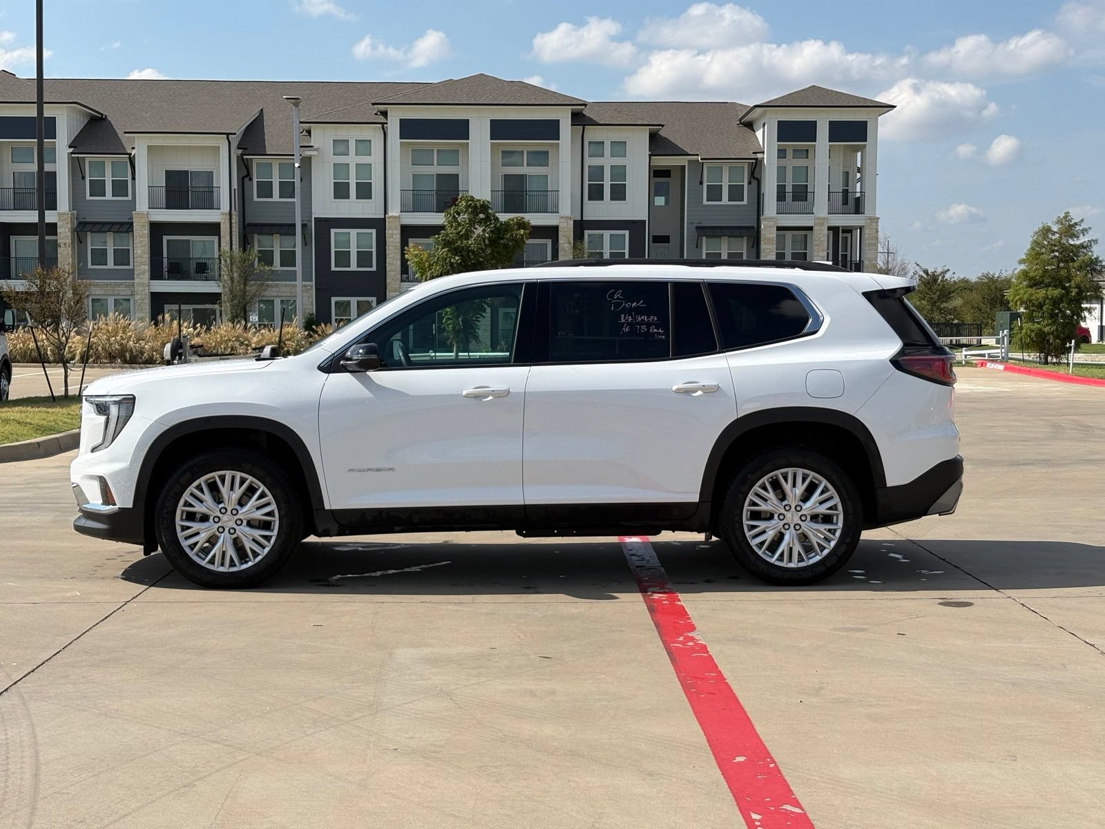 Certified 2026 GMC Acadia Elevation w/ Elevation Premium Package FWD image 4