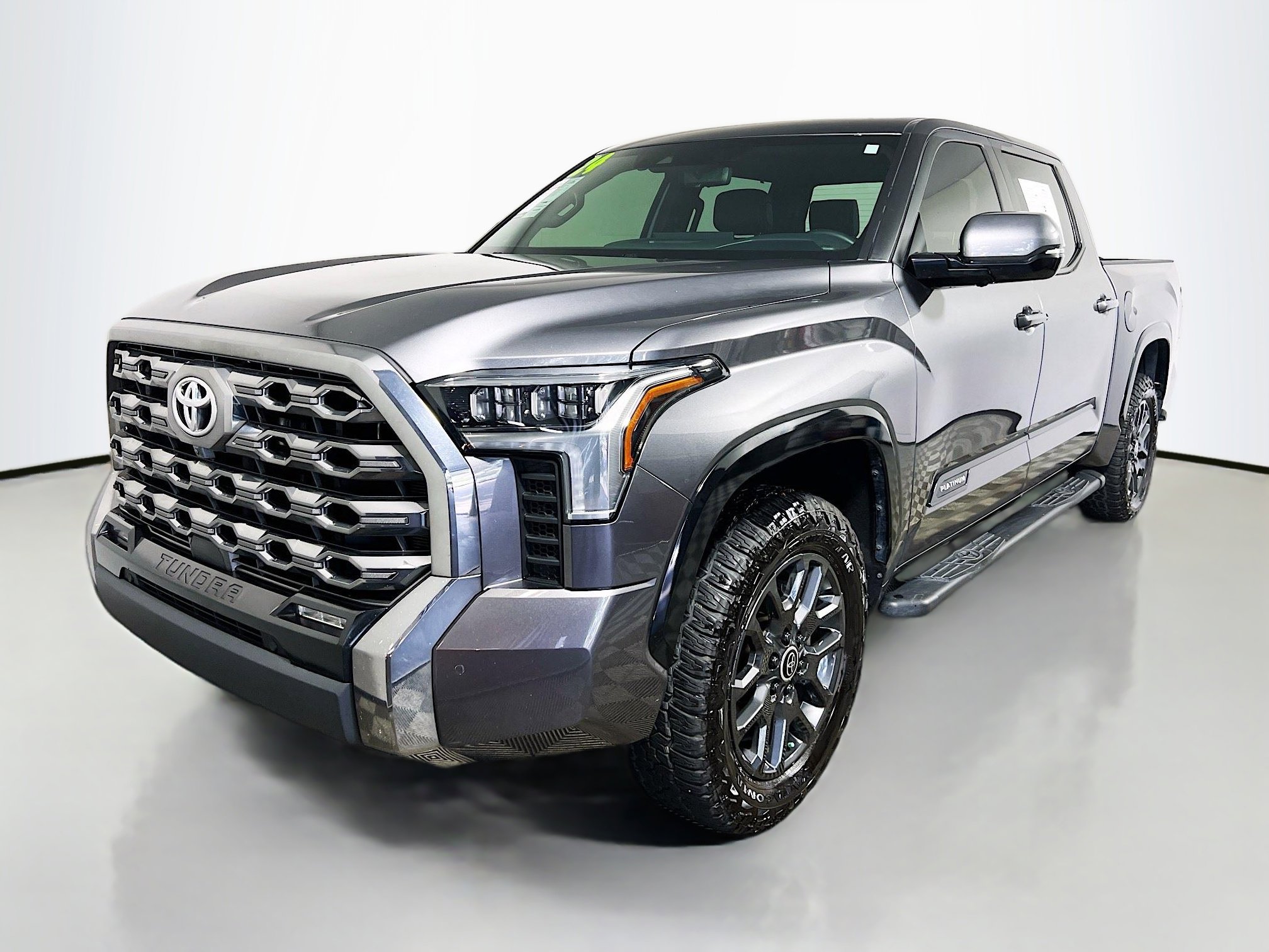 Used 2024 Toyota Tundra Platinum image 9