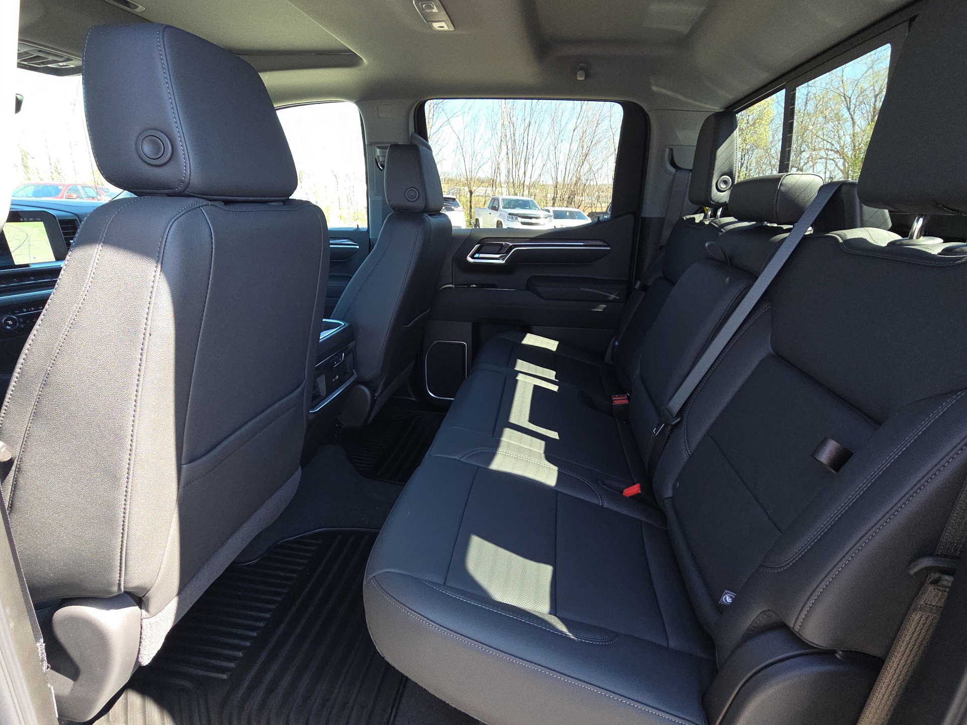 New 2026 Chevrolet Silverado 1500 LTZ w/ LTZ Premium Package image 30