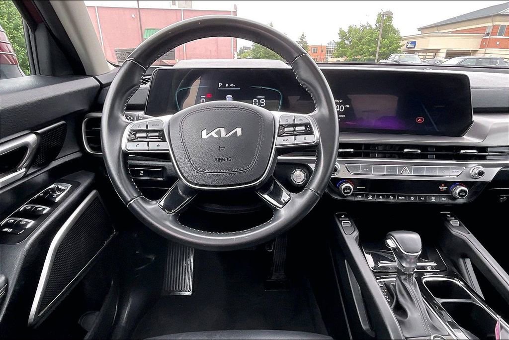 Used 2023 Kia Telluride S w/ S Sunroof Package AWD/4WD image 5