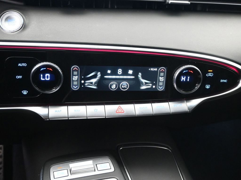 Used 2023 Genesis GV70 3.5T Sport w/ Sport Prestige Package image 18