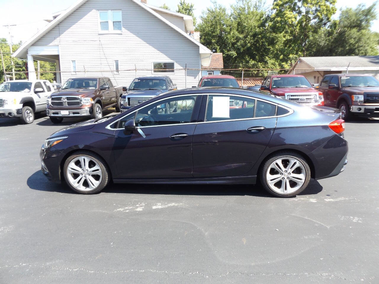 Used 2016 Chevrolet Cruze Premier image 11