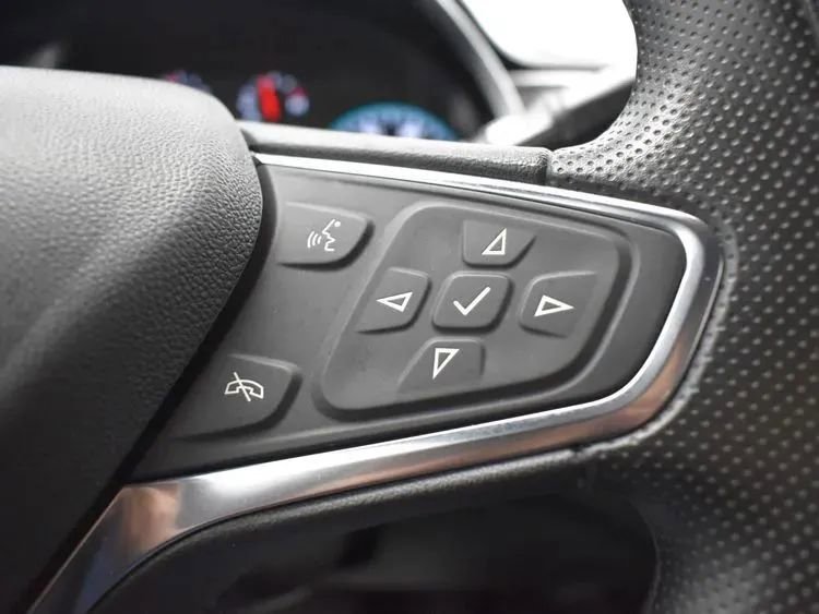 Used 2025 Chevrolet Malibu LT FWD image 22
