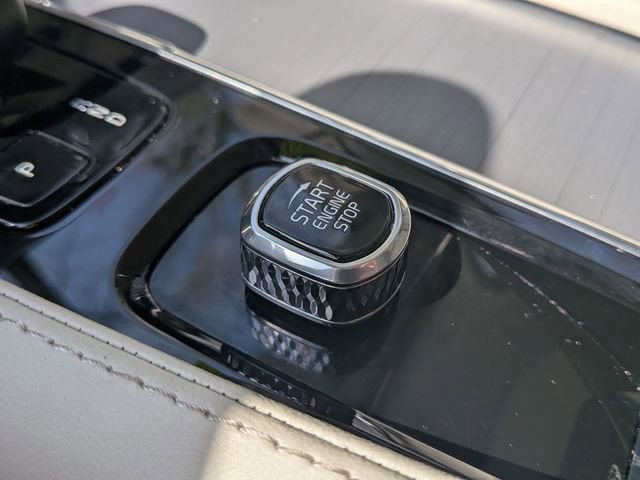 Certified 2023 Volvo XC90 B5 Core w/ Protection Package Premier AWD/4WD image 20