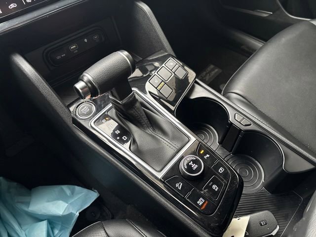 Used 2024 Kia Sportage X-Line w/ X-Line Premium Package image 18