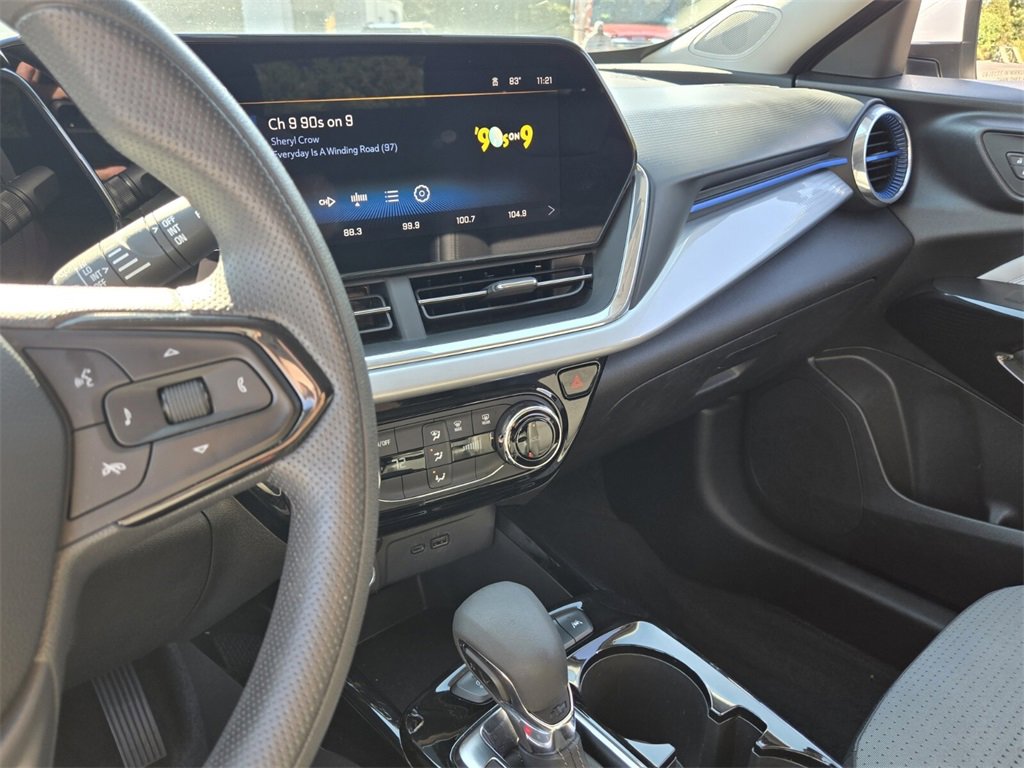 Used 2024 Chevrolet Trax LT image 21