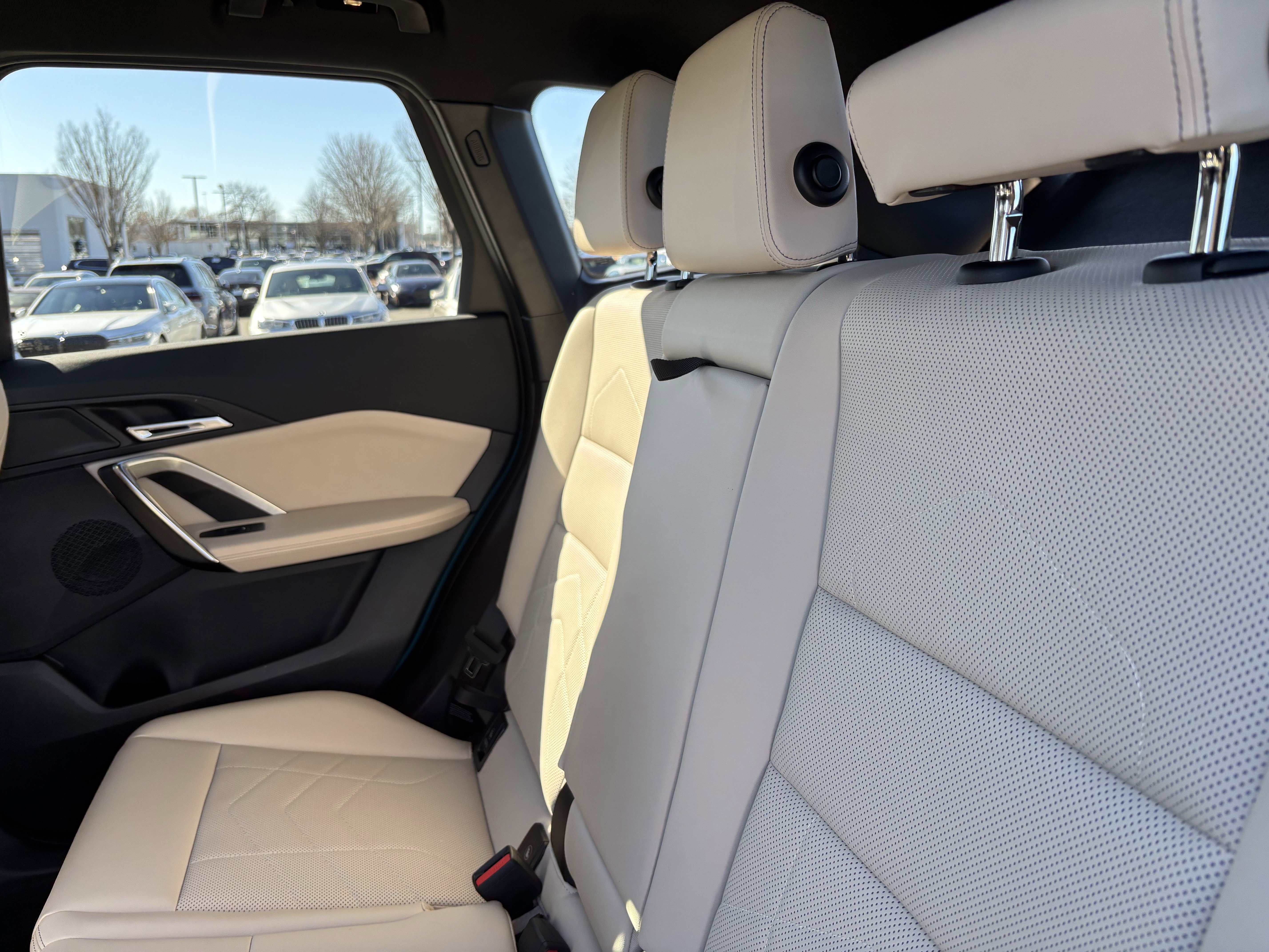 Certified 2025 BMW X1 xDrive28i w/ Convenience Package image 32