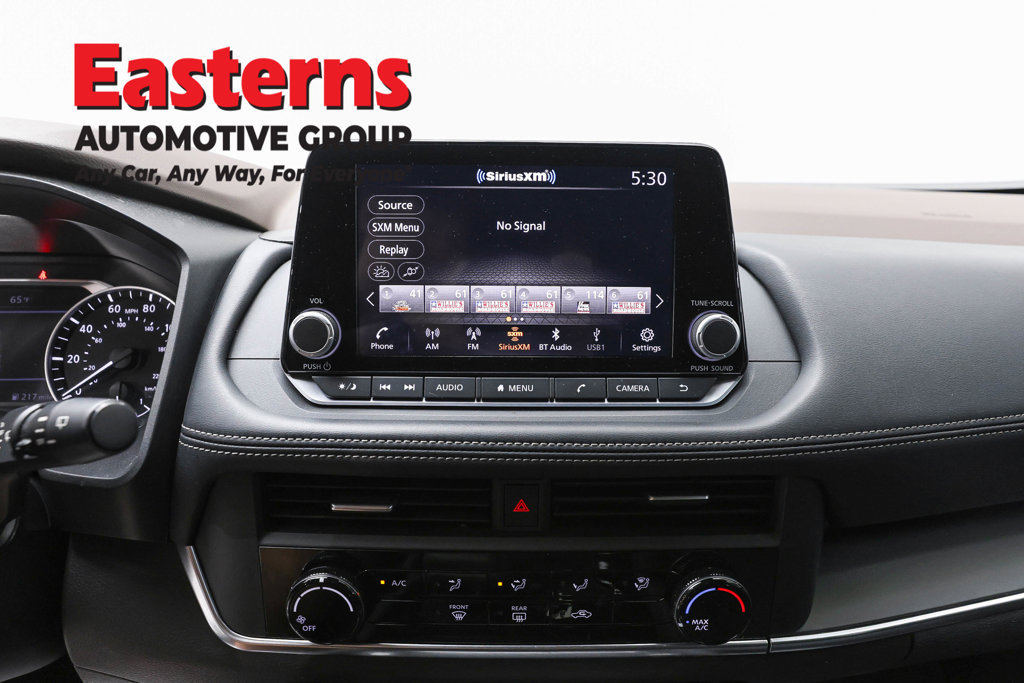 Used 2023 Nissan Rogue S AWD/4WD image 13
