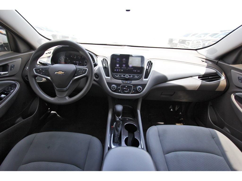 Used 2022 Chevrolet Malibu LS FWD image 9