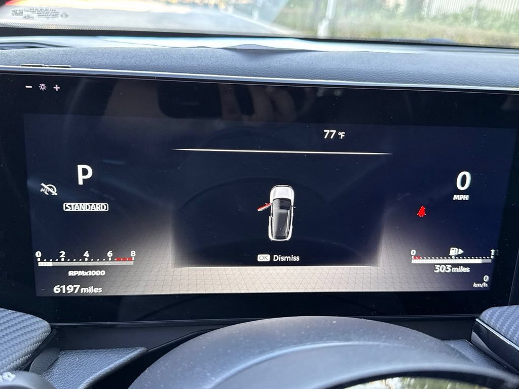 Certified 2025 Nissan Kicks SR FWD image 13
