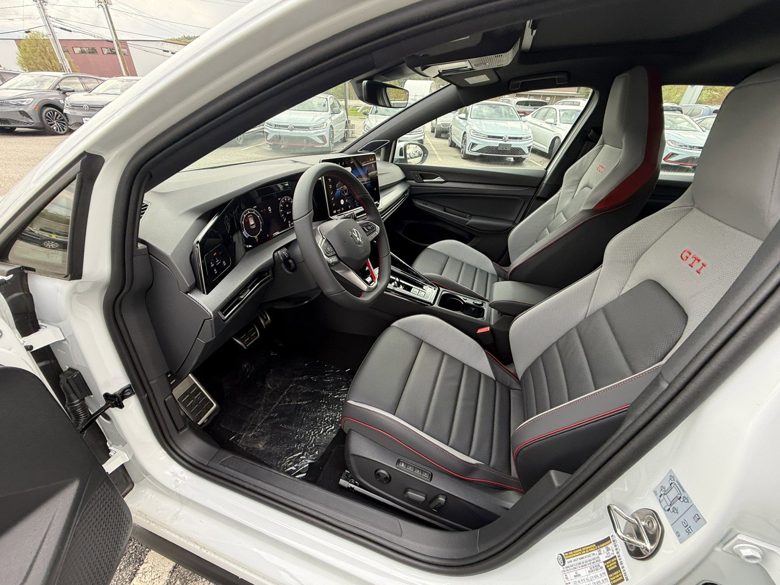 New 2025 Volkswagen GTI SE image 10