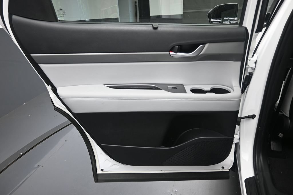 Used 2022 Hyundai Palisade SEL w/ Premium Package FWD image 29