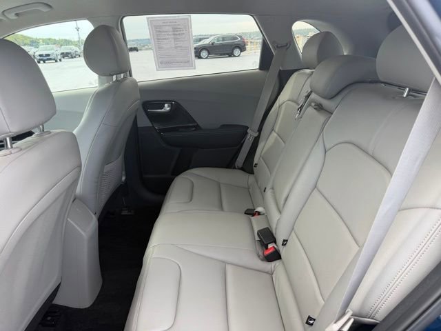 Used 2020 Kia Niro LXS FWD image 11