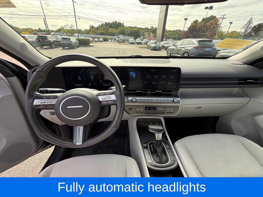 Used 2025 Hyundai Kona SEL AWD/4WD image 14