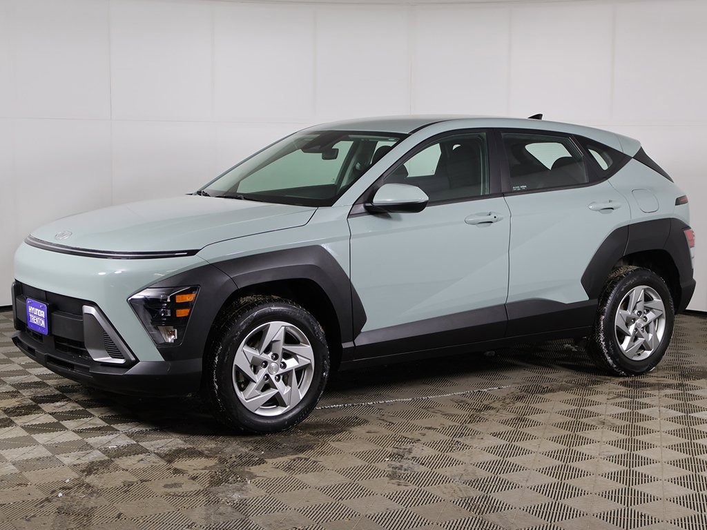 Used 2024 Hyundai Kona SE image 6