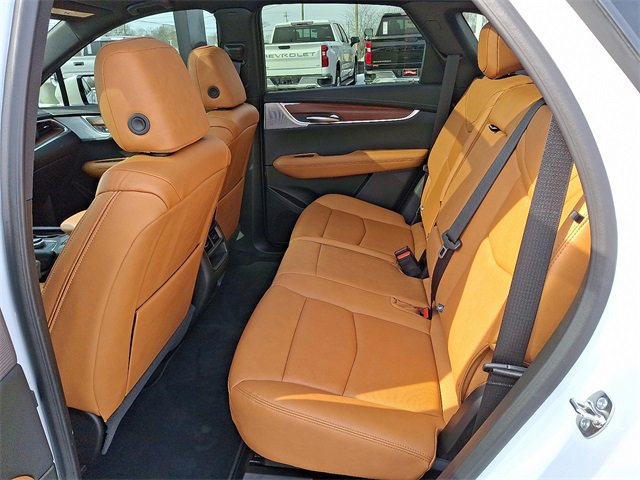 Certified 2025 Cadillac XT5 Premium Luxury w/ Technology Package image 8