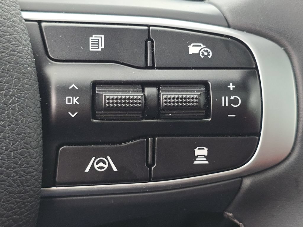 Used 2026 Kia K5 GT-Line w/ GT-Line Premium Package FWD image 35