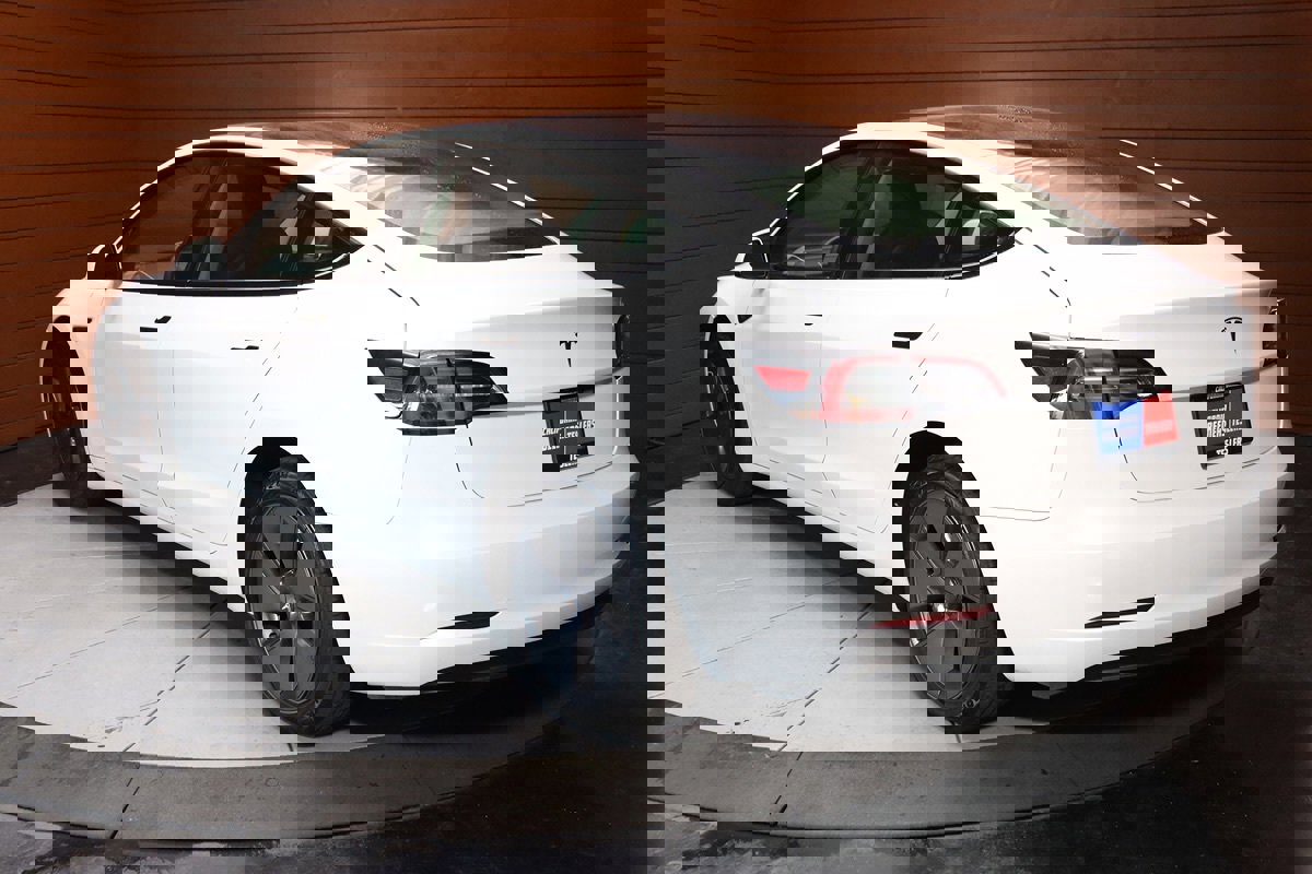 Used 2023 Tesla Model 3 Standard Range RWD image 11