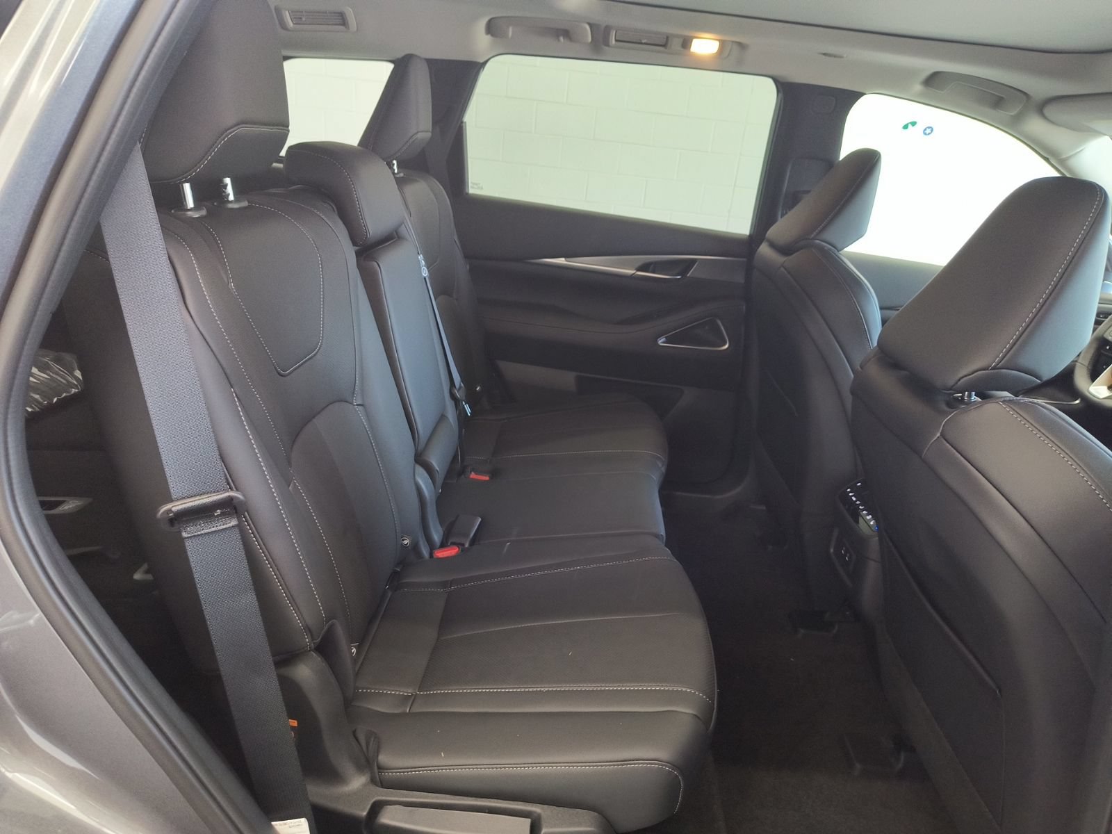 New 2027 INFINITI QX60 Luxe w/ Cargo Package AWD/4WD image 26
