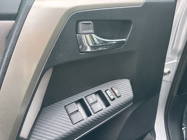 Used 2015 Toyota RAV4 XLE image 21