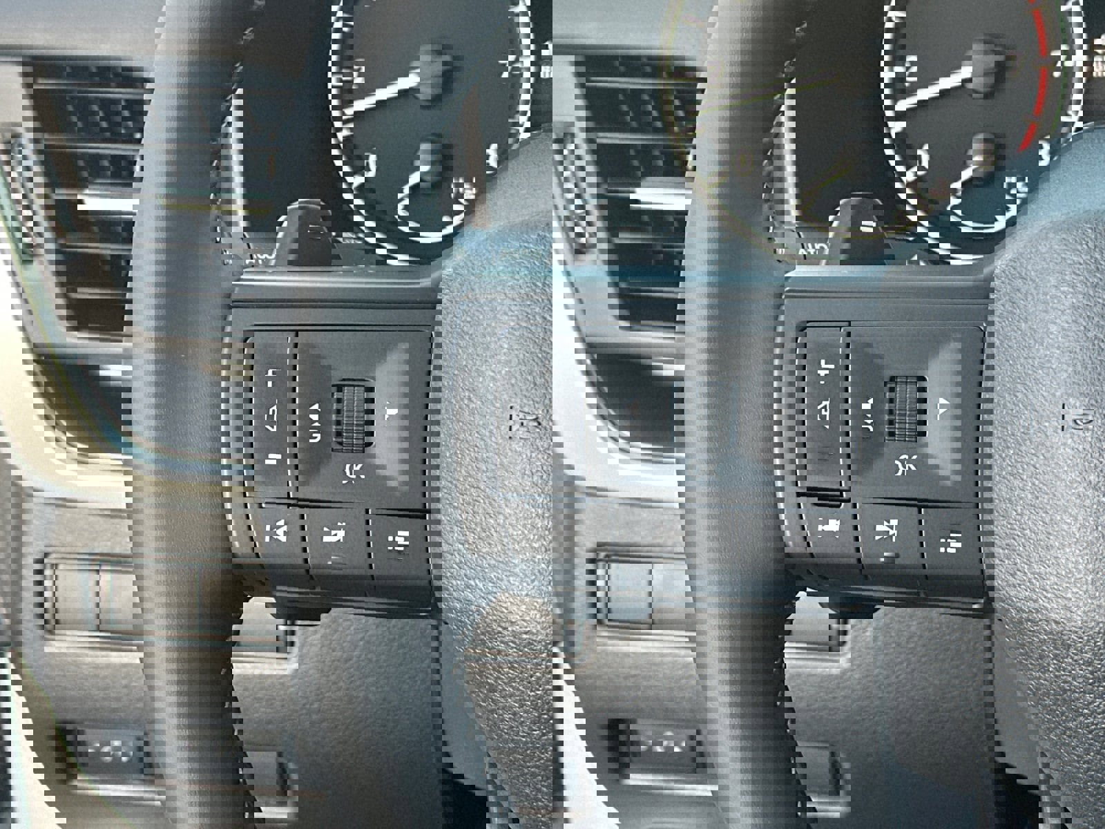 New 2026 Nissan Rogue SV image 25