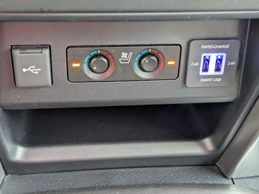 Used 2023 Toyota 4Runner Limited image 25