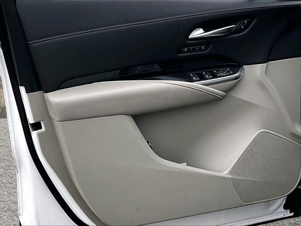 Used 2023 Cadillac XT4 Premium Luxury w/ Cold Weather Package image 21